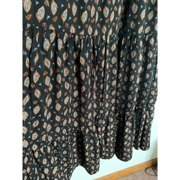 Molly Bracken Boho Tiered Maxi Smocked Black Feather Print Peasant Dress XS NWT - Picture 7 of 9